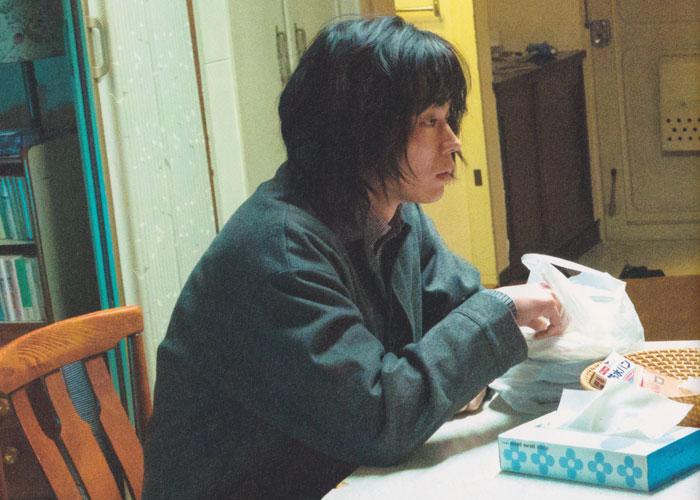 映画「生きてるだけで、愛」より 菅田将暉が演じる、津奈木。