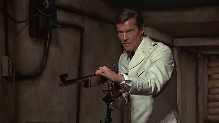 007シリーズ3代目ジェームズ・ボンドを演じる、ロジャー・ムーア